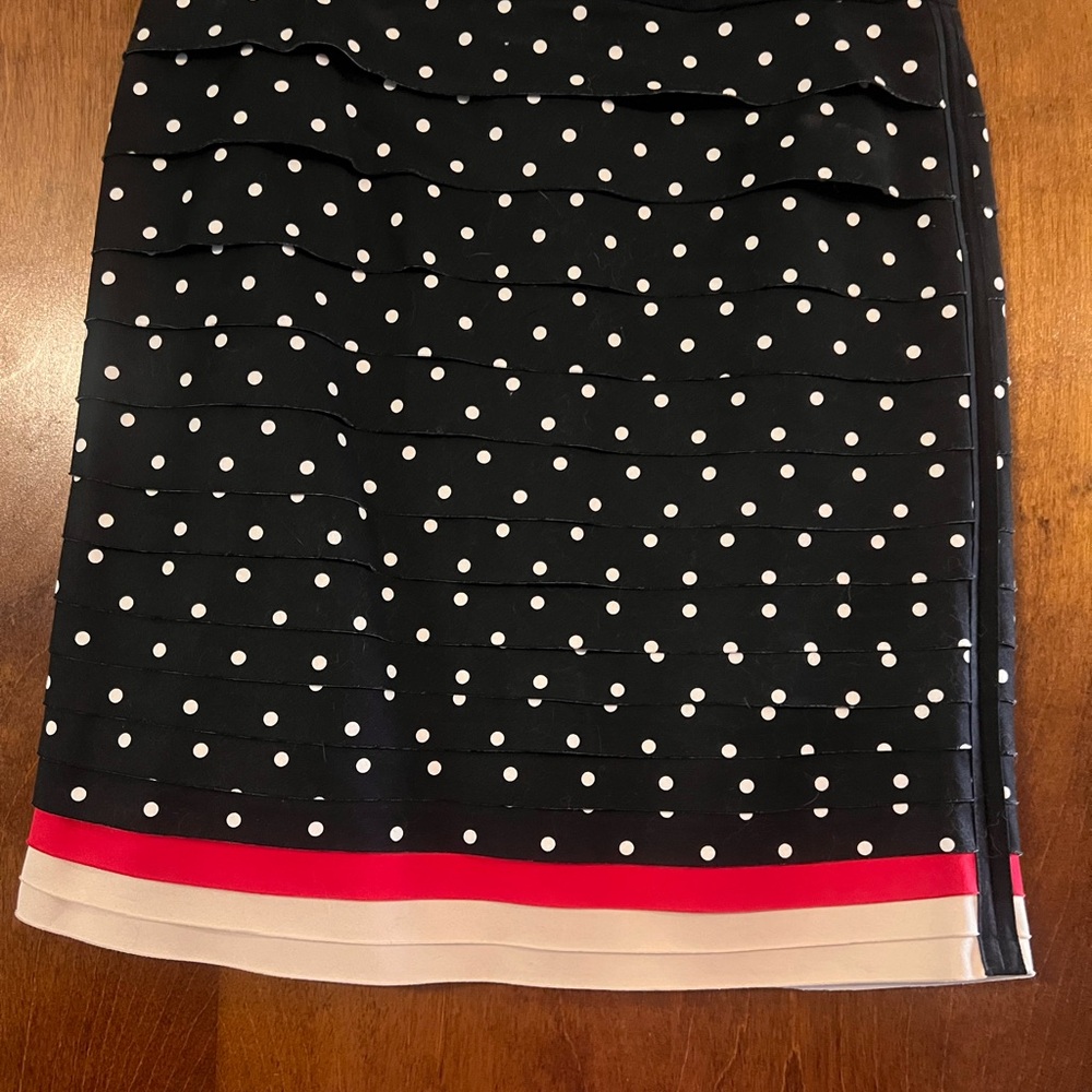 White House Black Market Black Pencil Skirt Knee-Length Casual